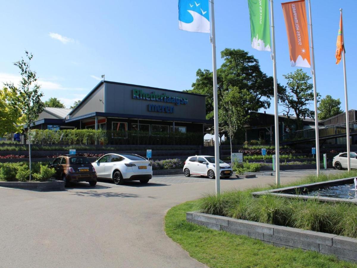 Vakantiehuis Met Vijverzicht Lathum Exterior foto